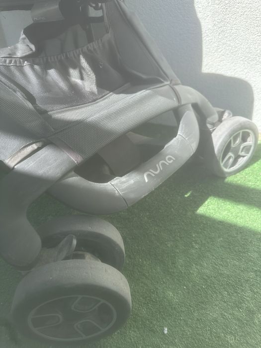 Бебешка количка Nuna