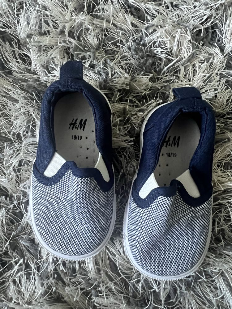 Incaltaminte h&m 18/19