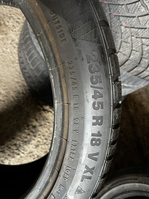 Anvelope de iarna 235/45 R18