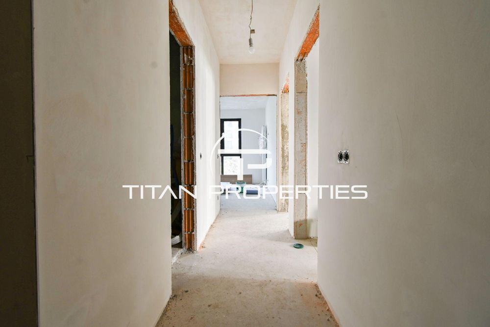 Тристаен,за продажба , ж.к. Красно село