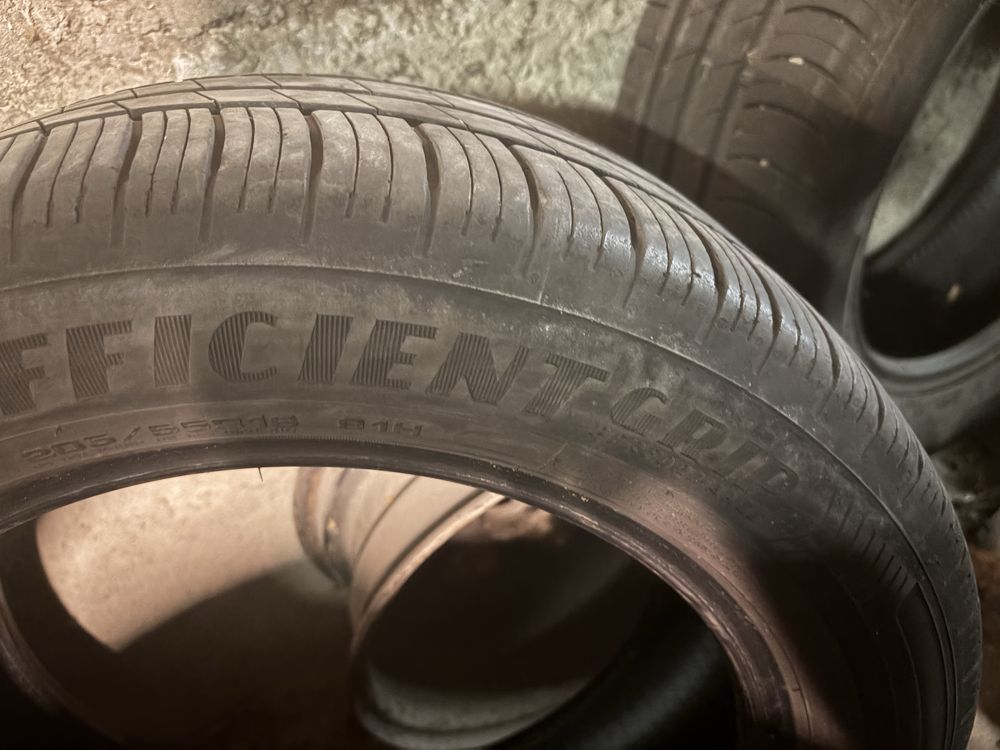 Продавам летни гуми 205/55R16 2бр Goodyear