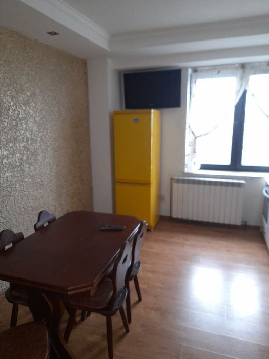 Închiriez ap 2 camere ultracentral!