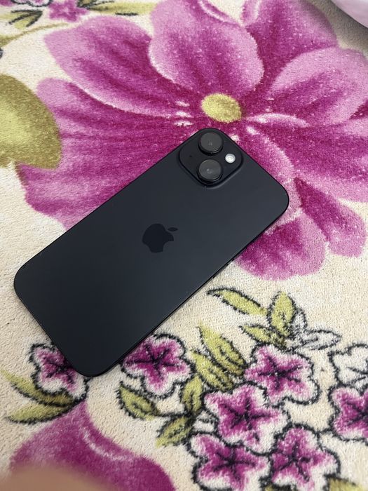Продам Iphone 15