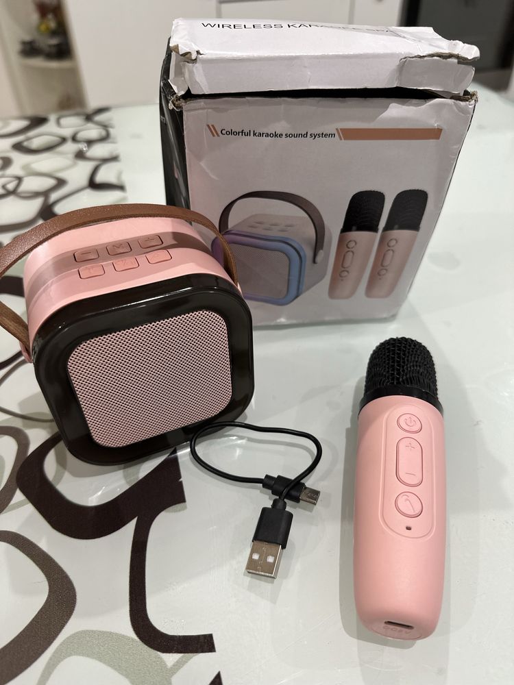 Безжична караоке система с микрофон и Bluetooth колонка