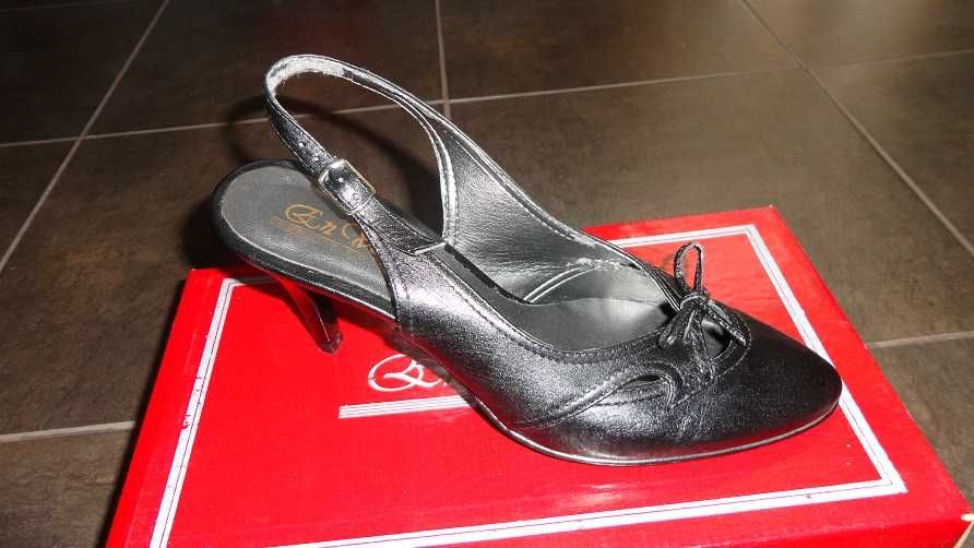 Pantofi sandaleta din piele naturala  marimea 37