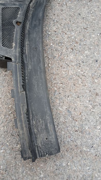 Кори под чистачките ауди а4 б5