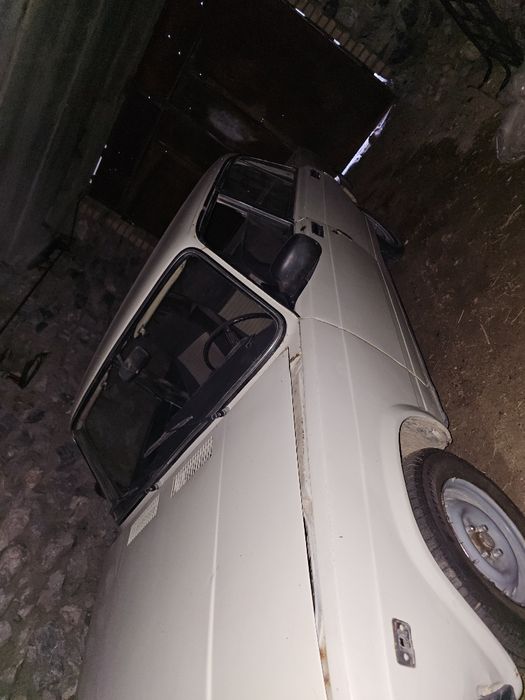 Jguli 2107, 2000 yil, gaz va benzin, yaxshi holatda