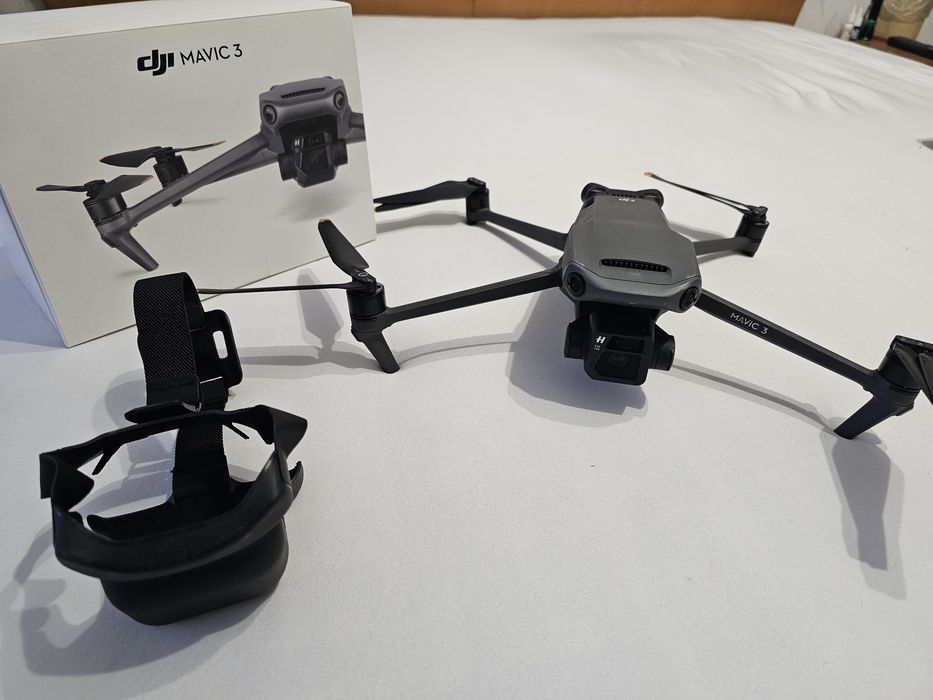 Дрон DJI Mavic 3