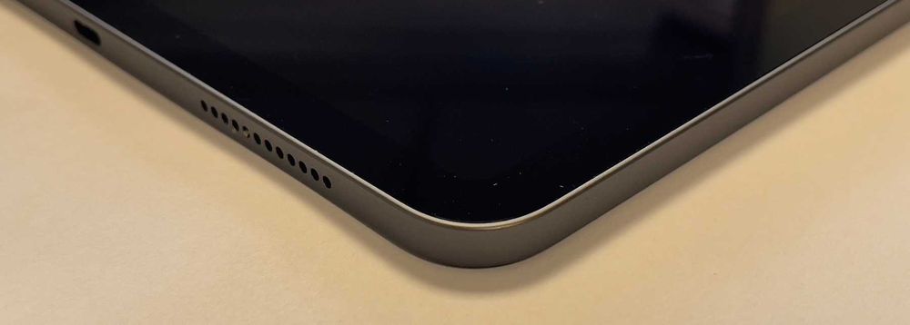 Таблет Apple iPad Air (5th Gen) WI-FI 64GB