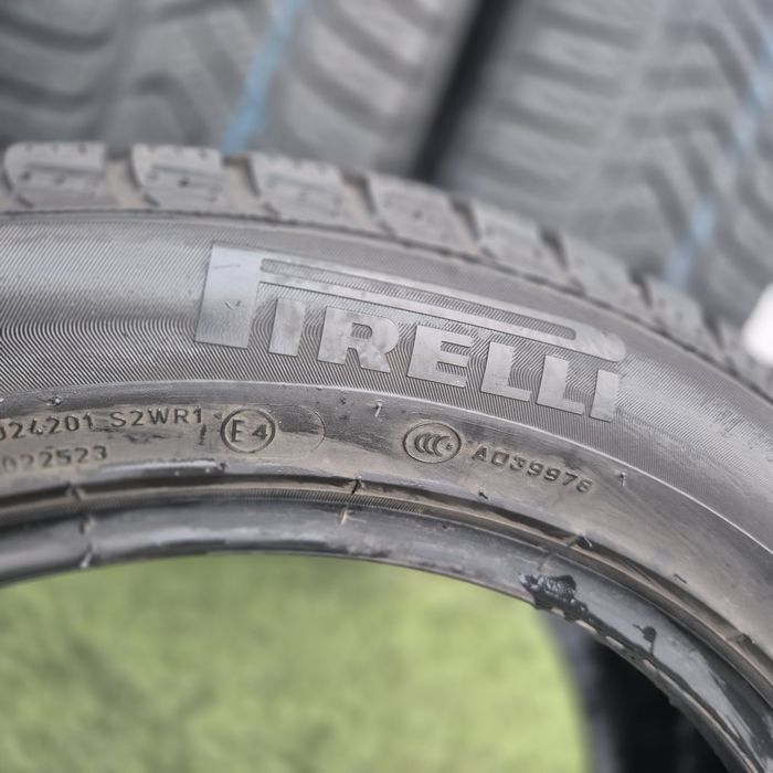 215 55 17 Pirelli m+s
