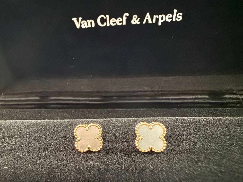 Van Cleef & Arpels Обеци с 18к Златно покритие - Цвят бял + Кутия