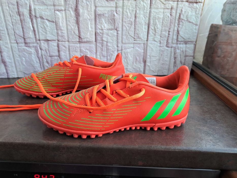 стоножки за момче,кецове,футболни обувки,Adidas,ном39,5,адидас,мъжки