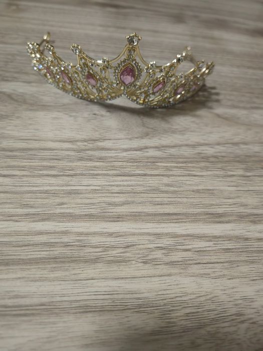 Diadema mireasa tip printesa