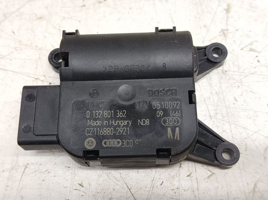 Motoras clapeta mixaj aer 0132801362 Volkswagen VW Passat B6 [2005 -