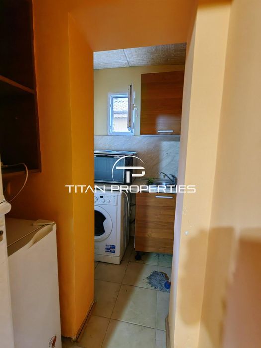 Дава се под наем Едностаен апартамент в Пловдив, Център - 25 кв.м за 190 € - Снимка #2