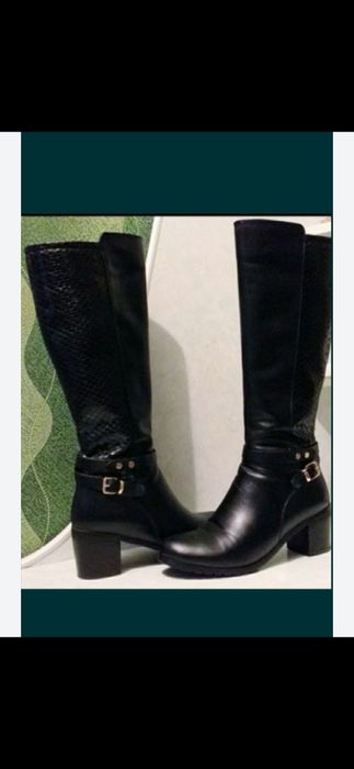 Продаются сапоги 10000тенге