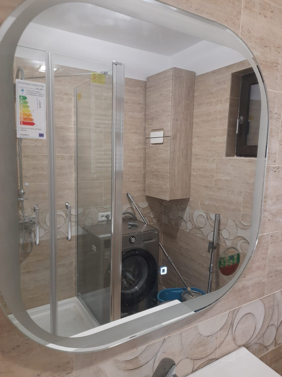 Închiriez apartament