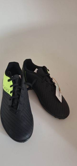 Детски нови стоножки, Размер 37, Футболни обувки, KIPSTA