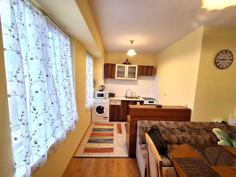 Продава се Двустаен апартамент в Бургас, Възраждане - 59 кв.м за 1950 €/кв.м - Снимка #2