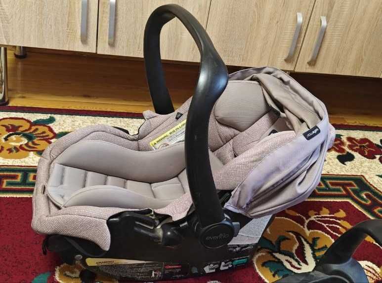 Автокресло-трансформер Evenflo 3-в-1 с чехлом Quick Clean