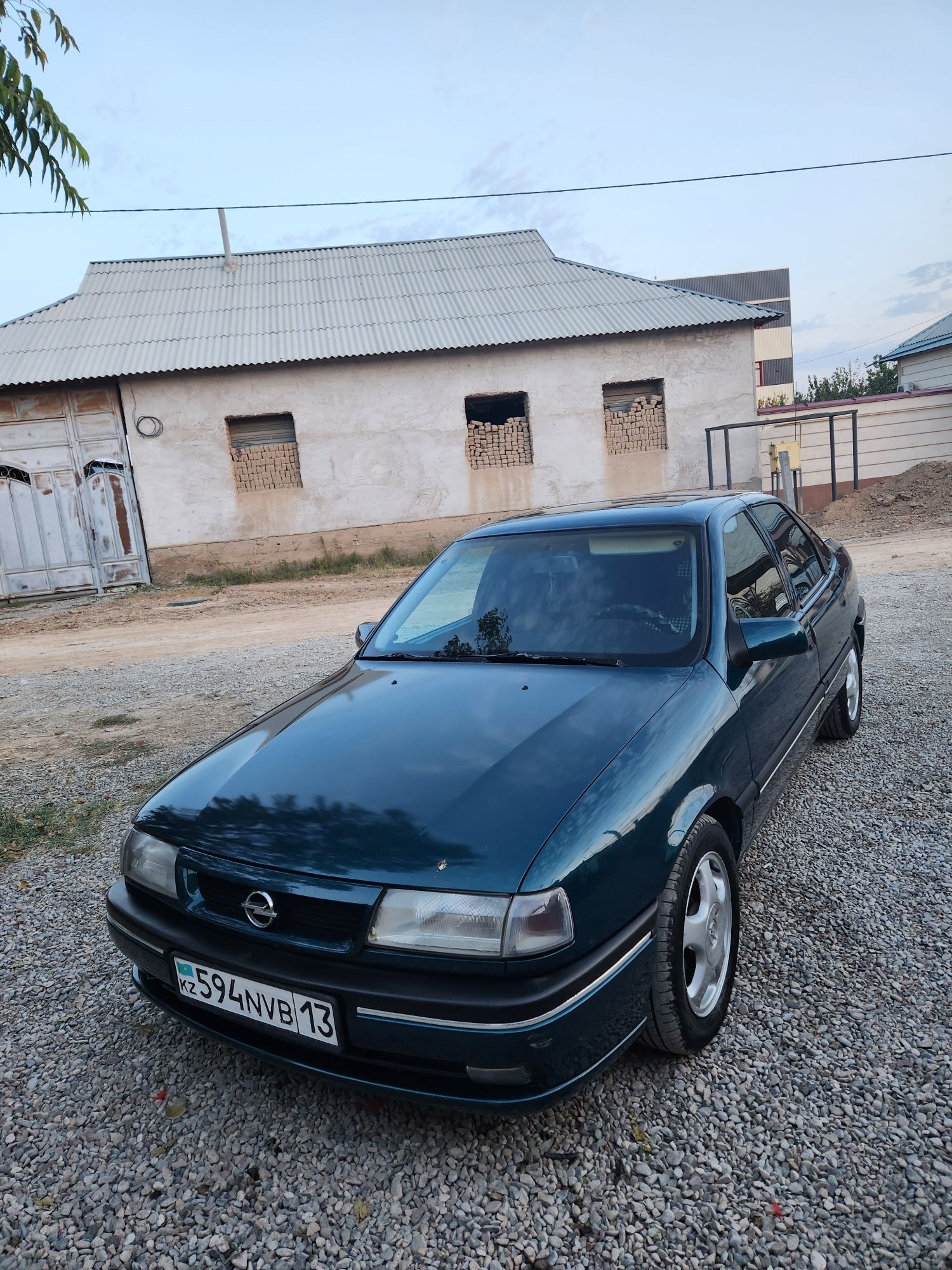 Opel vectra 1995 1.8 газ бензин