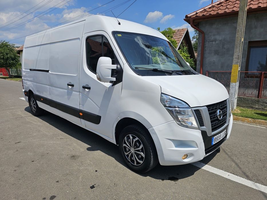 Nissan nv400 2016
