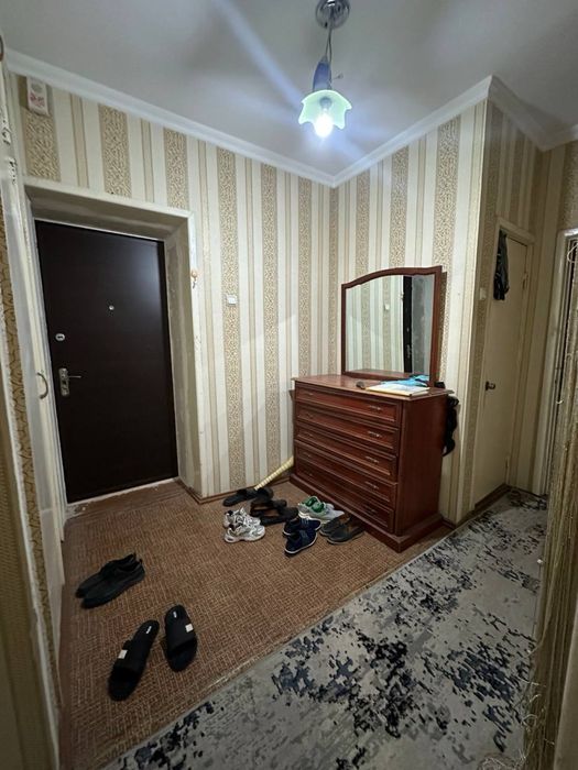 Мирабадский р-н Куйлюк массив 3 4/3/4 Билимдон маххаля 77серия кирпич