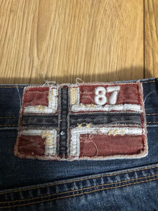 NAPAPIJRI-blugi in stare impecabila, pentru barbati