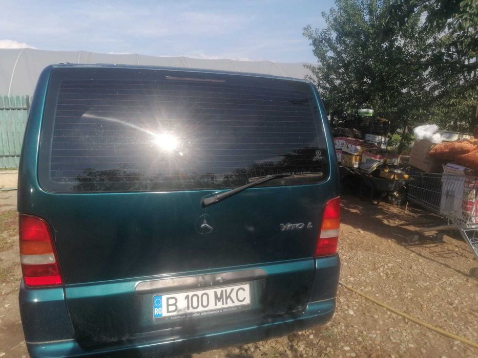Masina Mercedes vito 2003