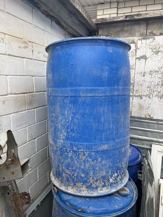 Бочки пластиковые 200 литров