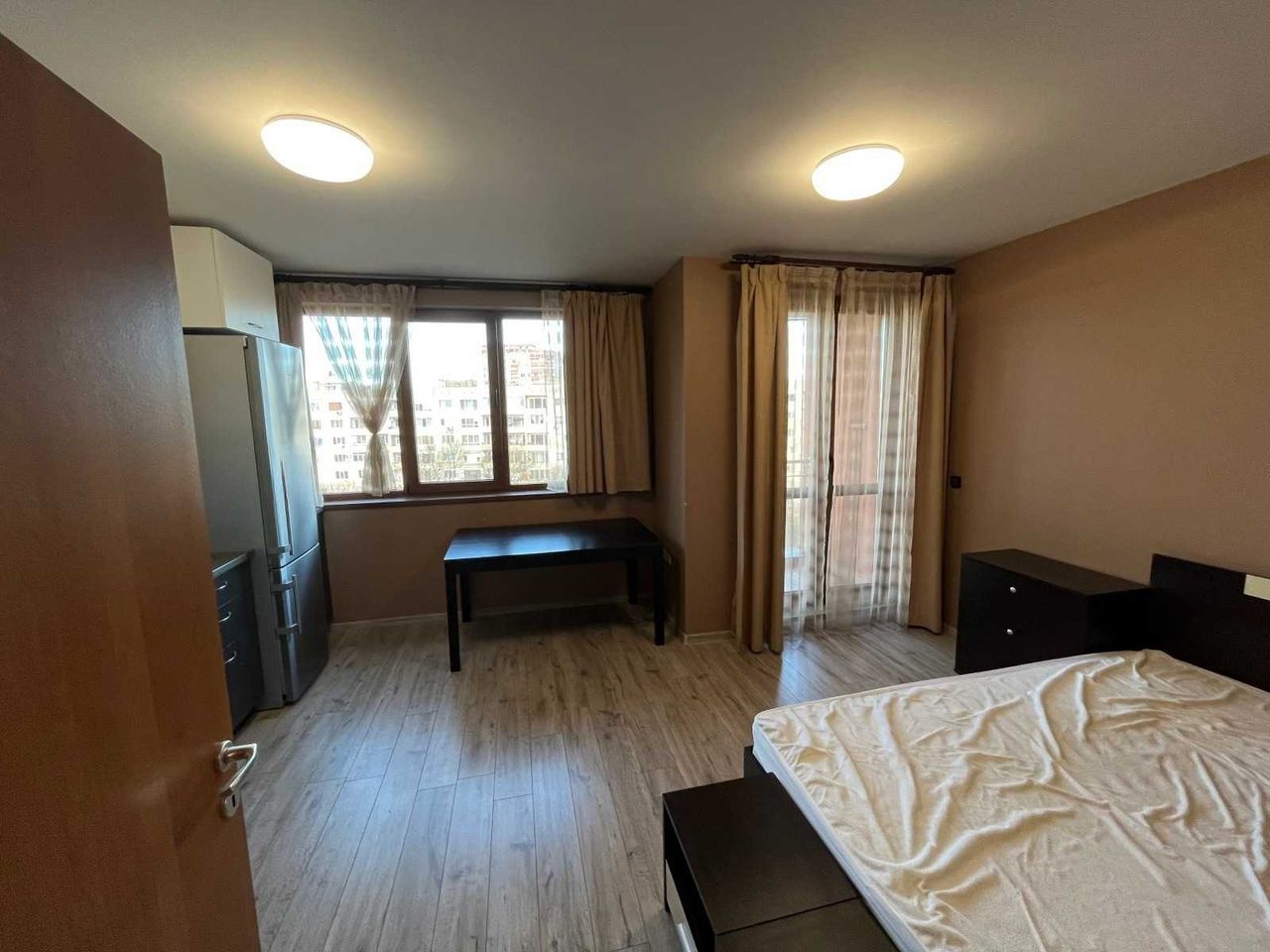 Дава се под наем Едностаен апартамент в София, Банишора - 33 кв.м за 445 € - Снимка #1