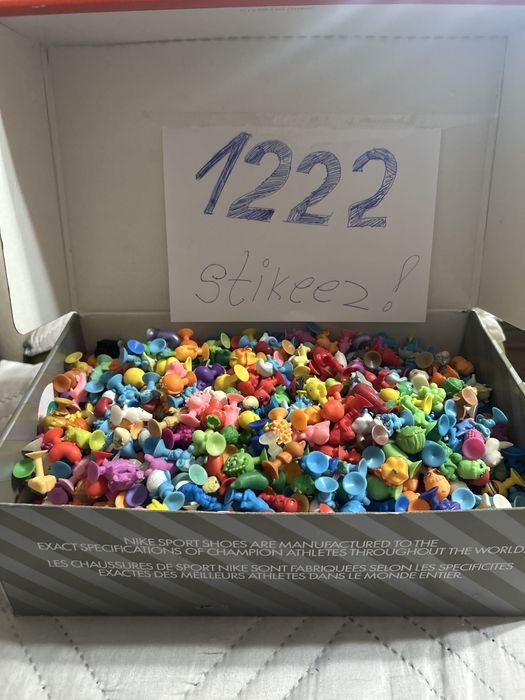 1222 Stikeez / СТИКИТА