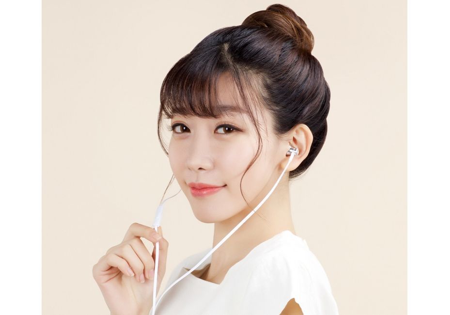 Xiaomi Mi Слушалки с микрофон In-Ear Headphones Basic сребристи