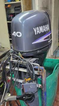 Vând motor  barcă yamaha 40 cp patru timpi.