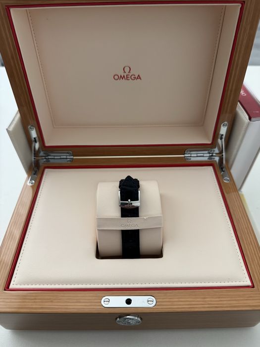 Omega De Ville Prestige Co-Axial Master Chronometer 40 mm blue