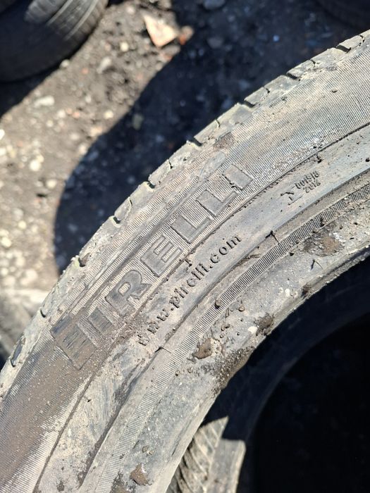 Vand  1 anvelopa 265 45 20 pireli buna fara defecte
