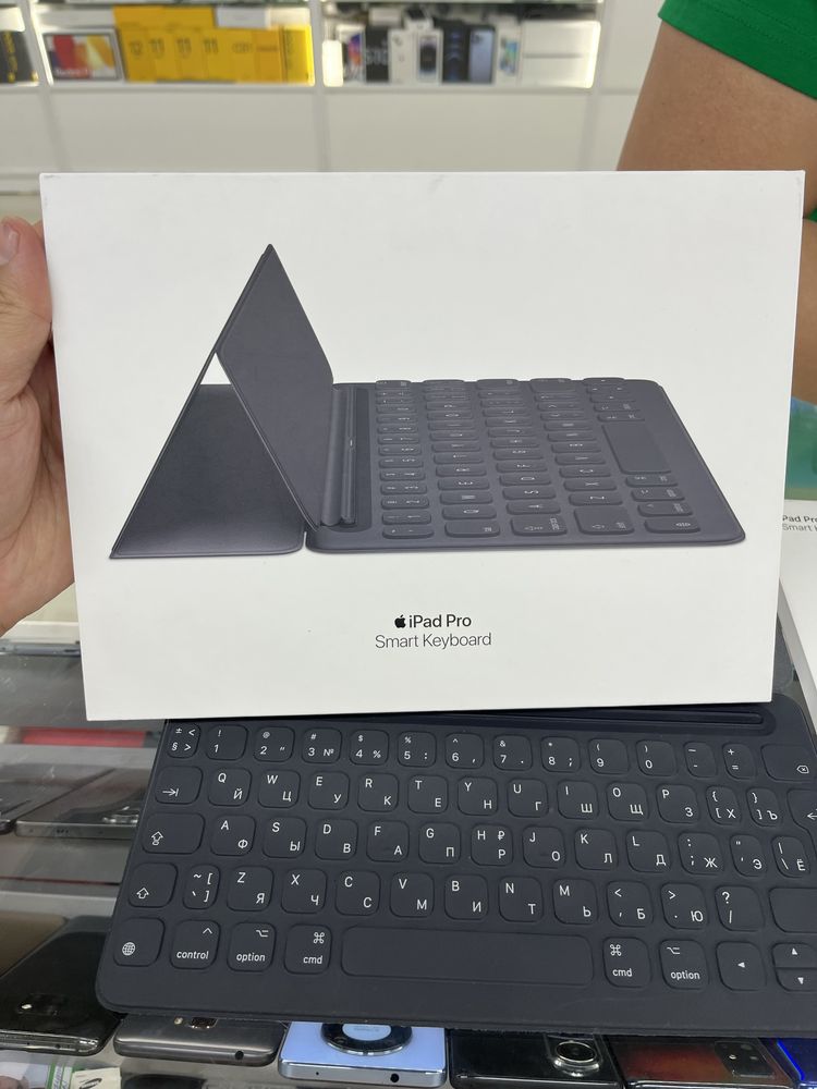 Клавиатура apple ipad Smart Keybord