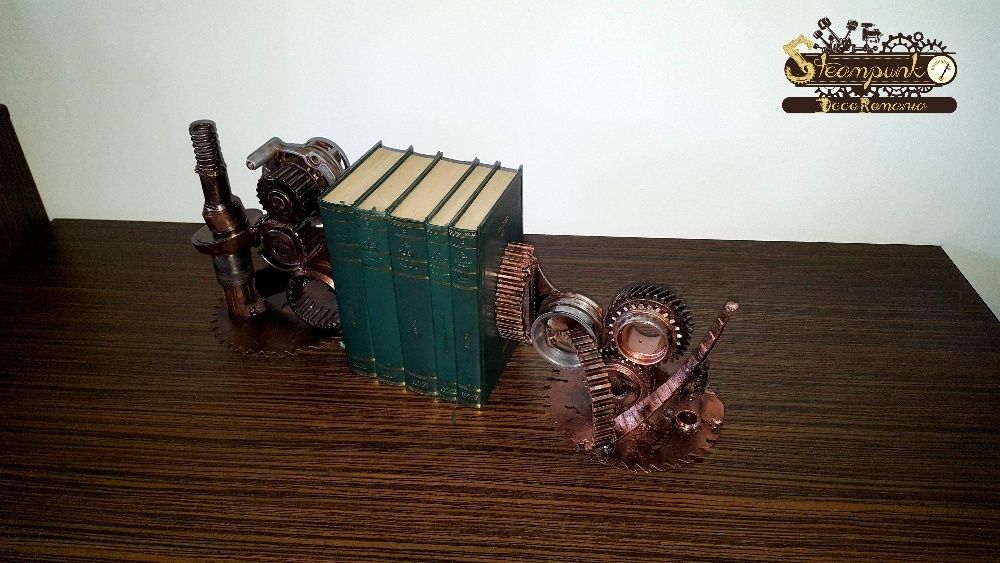 Suport carti Steampunk (bookend).Obiect decorative .Art deco