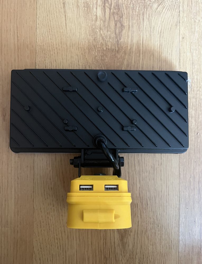 Лед лампа/led light за батерия dewalt/makita 90W