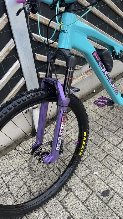 Bicicleta full suspension Focus jam 6.9