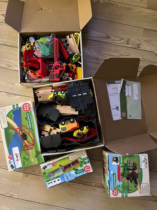 Set sine, trenulete si masini utilitare din lemn, Lidl