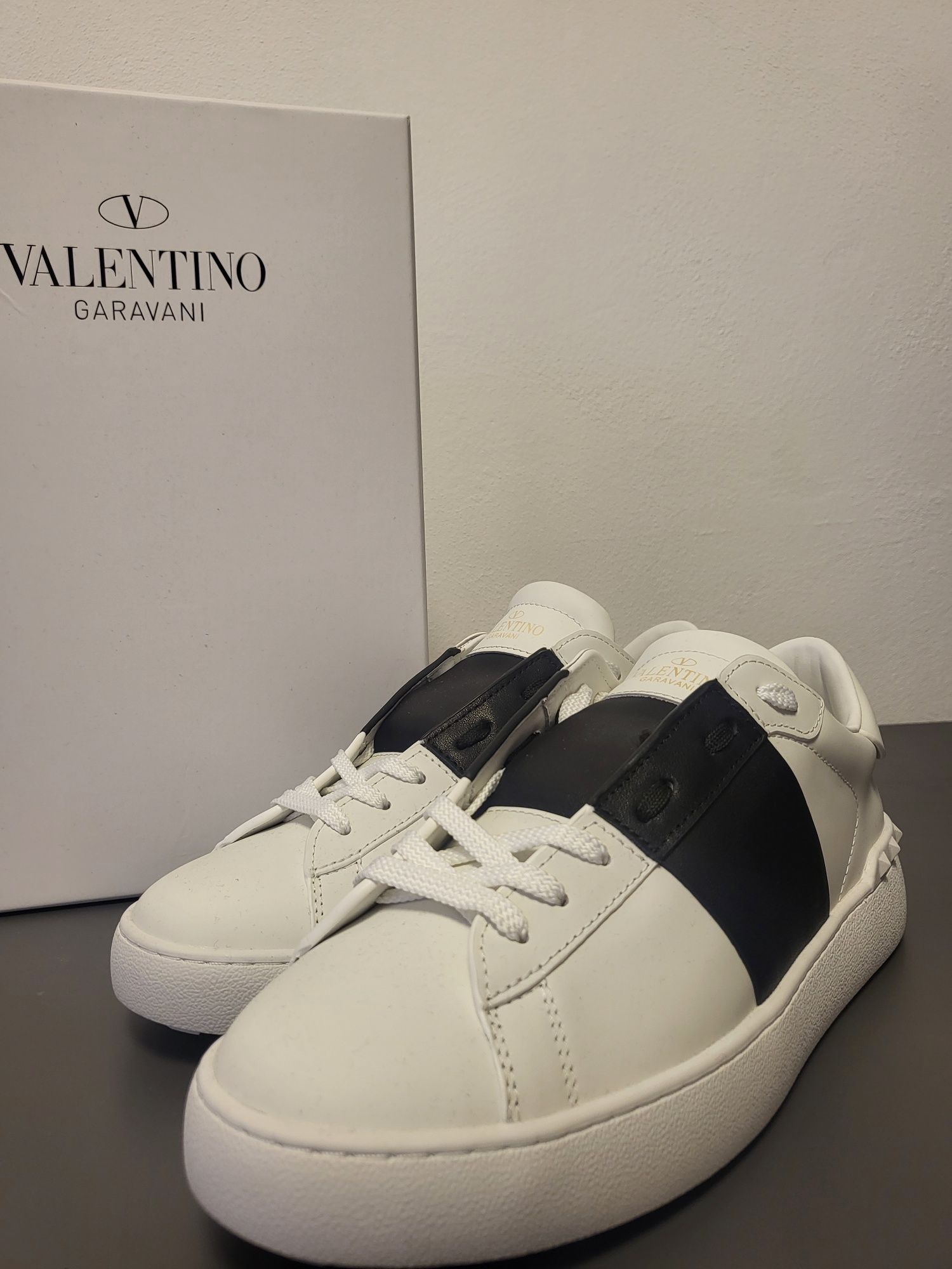 Valentino Garavani Open Обувки