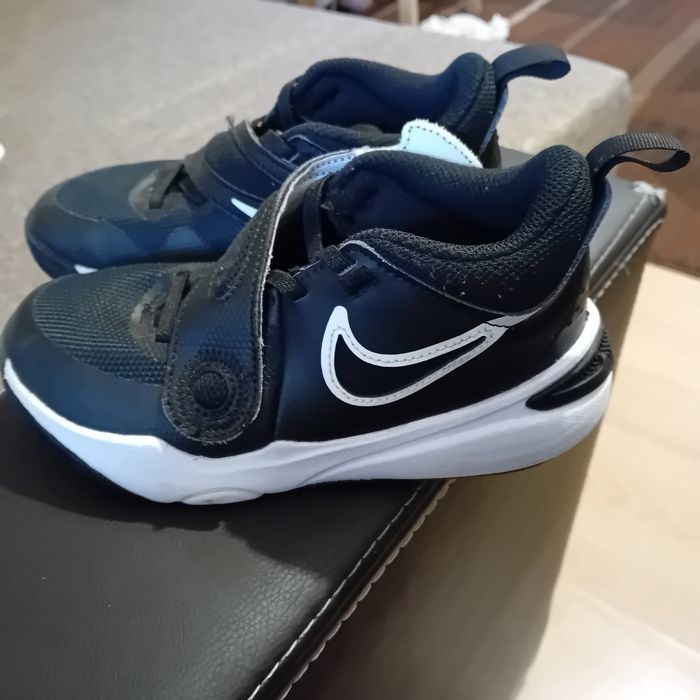Vand Adidasi Nike 31 ca noi