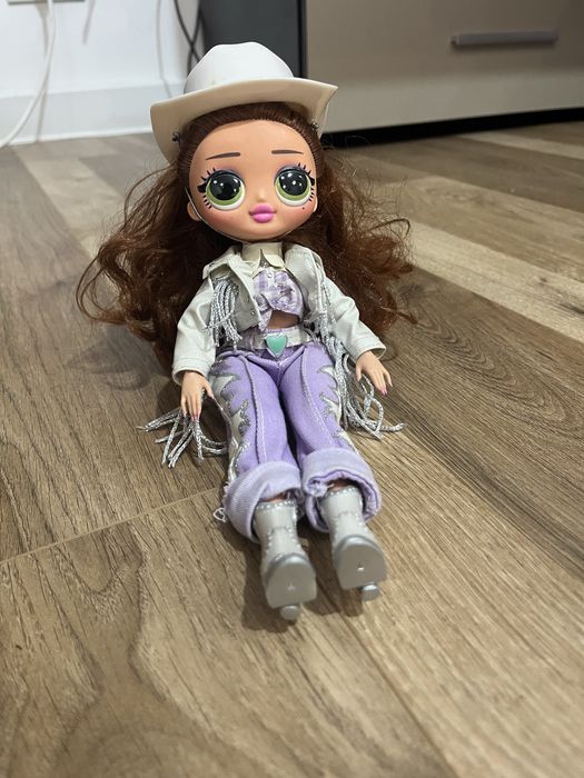 Papusa lol omg uitilizata, in stare buna