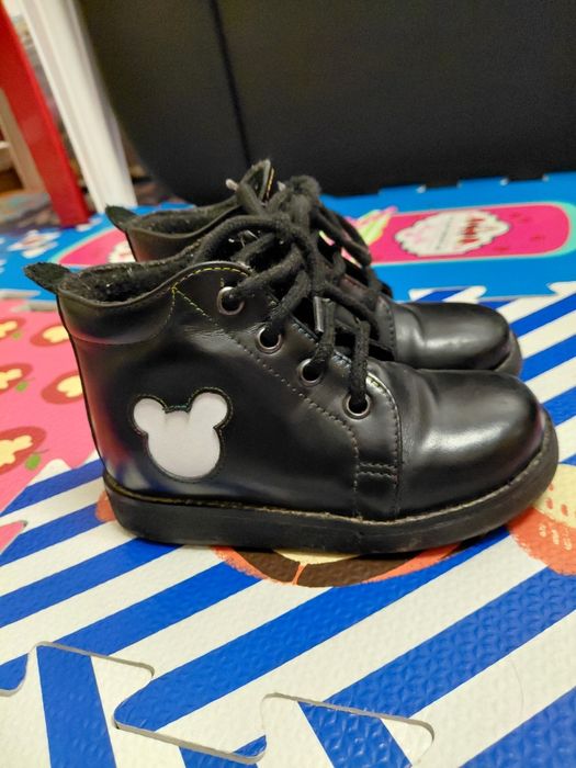 Vând ghete ortopedice