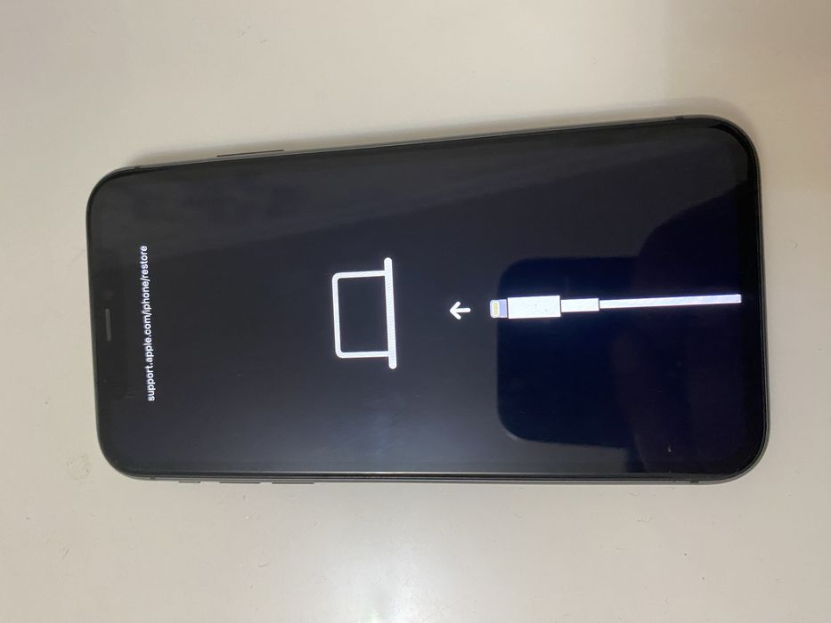 Iphone 11 (на запчасти) на блокировке