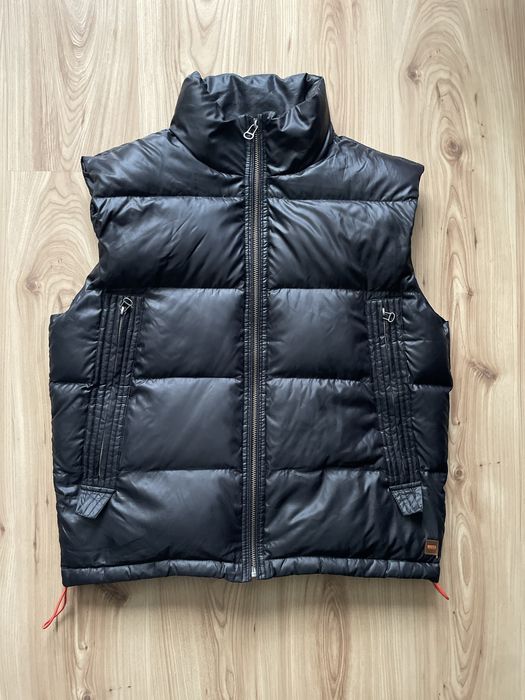 HUGO BOSS / мъжки пухен елек/грейка L