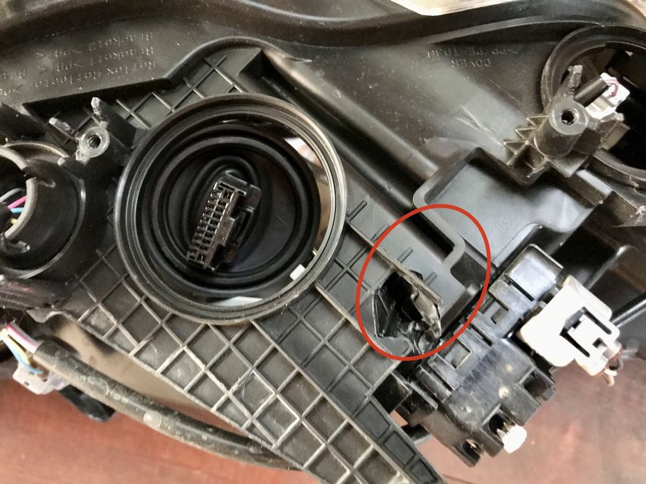 Vand far stânga Toyota rav 4