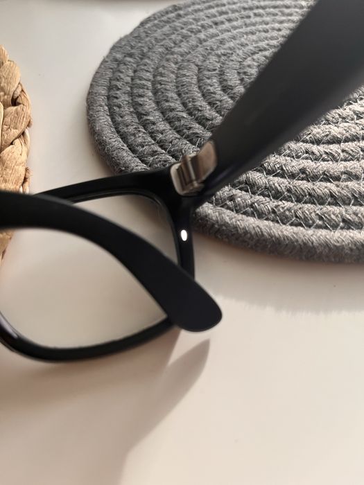 Продам RayBan meta wayfarer, но есть нюанс