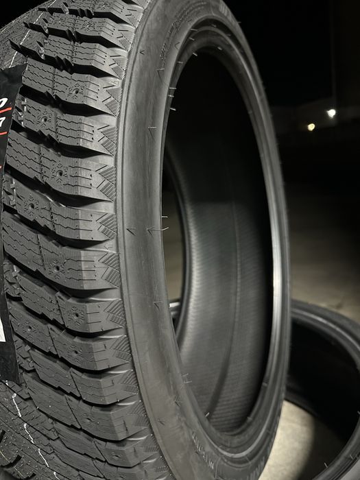 Нови зимни гуми ARIVO ARW7 265/40R22 106T XL НОВ DOT БОРД 2654022